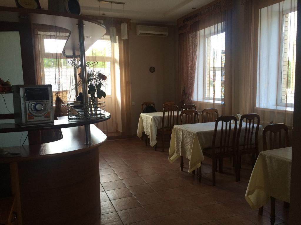 Altyn Adam Hotel Pavlodar Bagian luar foto